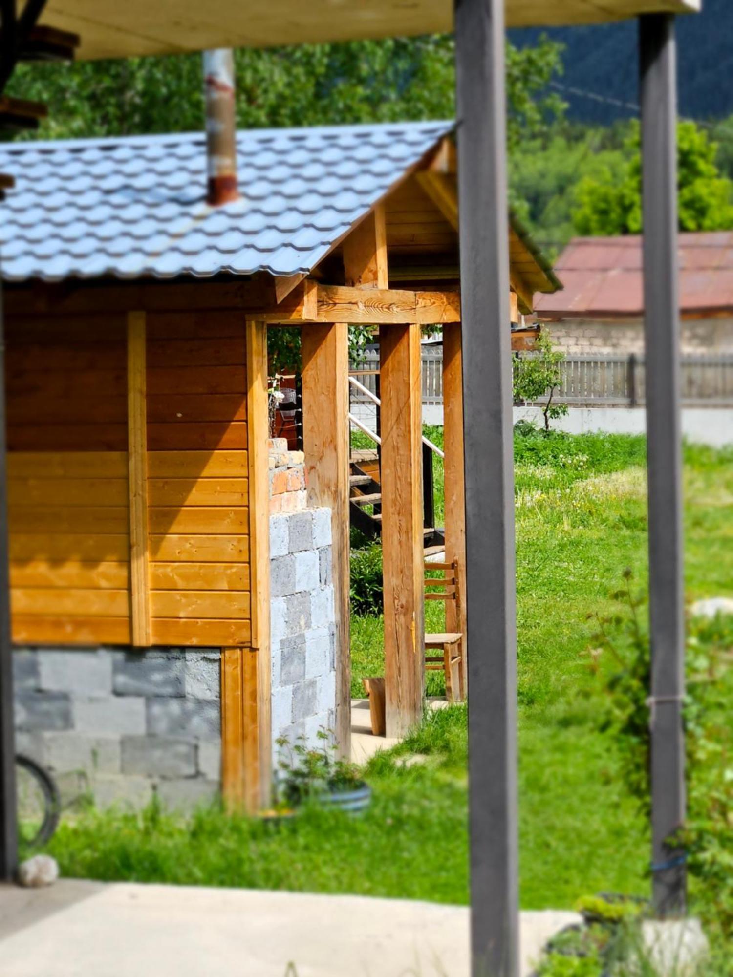 House B&B Mestia Exterior photo